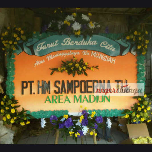 papan duka kudus 4-pres